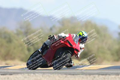 media/Oct-13-2025-Moto Forza (Mon) [[a66d839500]]/2-A Group/Session 4 Turn 7/